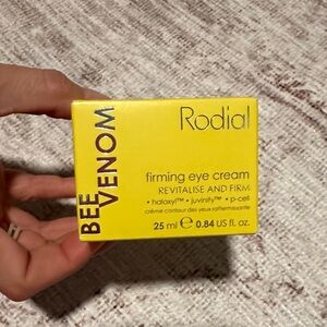 Rodial Bee Venom Eye Cream - Bright Yellow